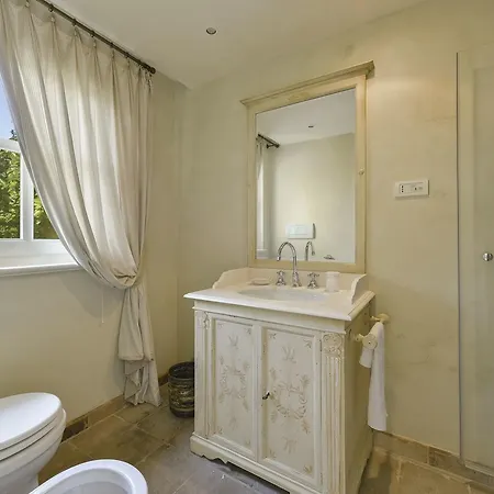 Luminosa Villa Civitanova Marche